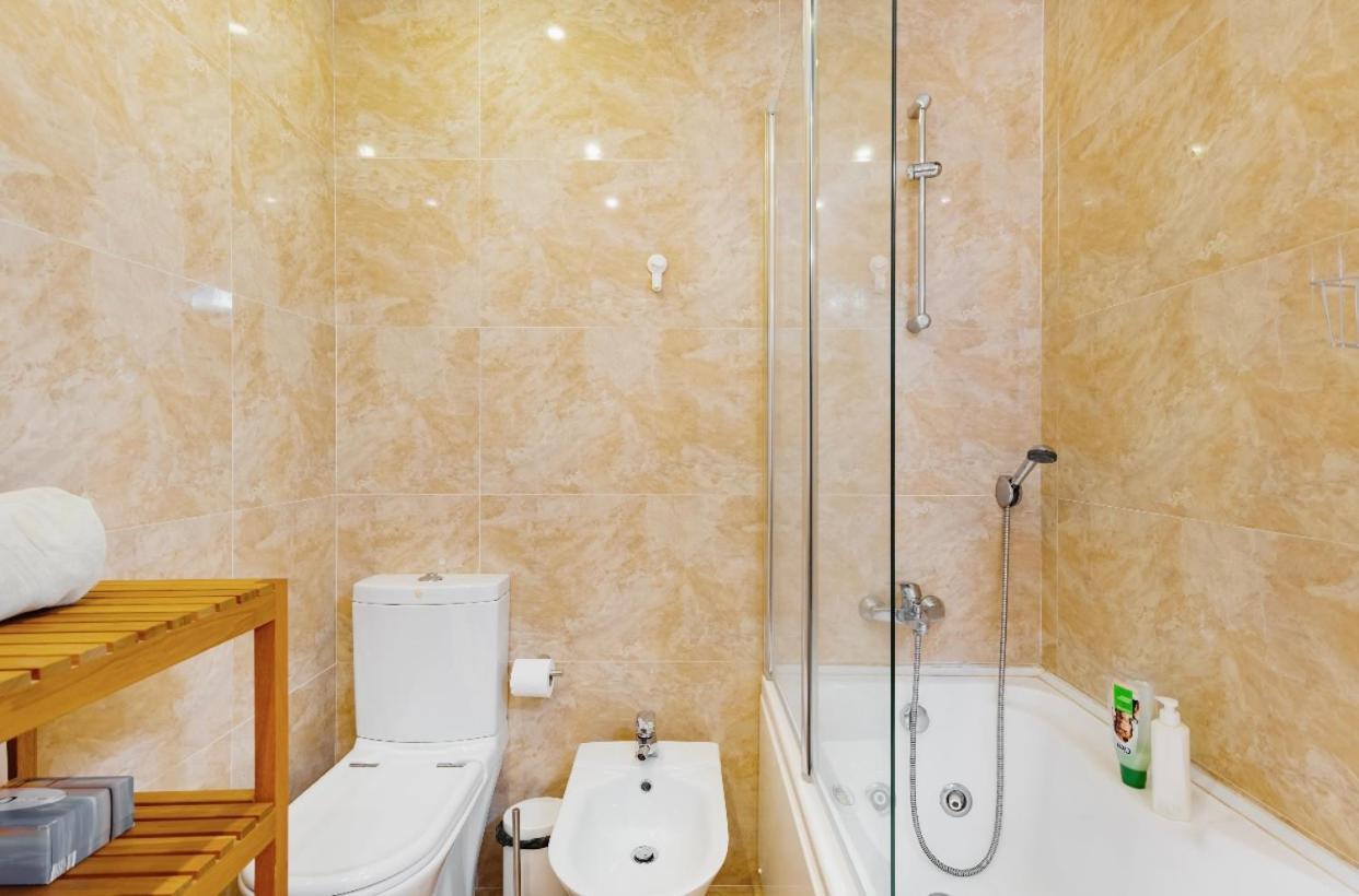 Quarto Duplo Parque Tejo, Com Wc Bobadela Luaran gambar